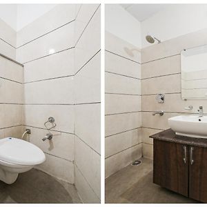 Comfort Triple Room Shower